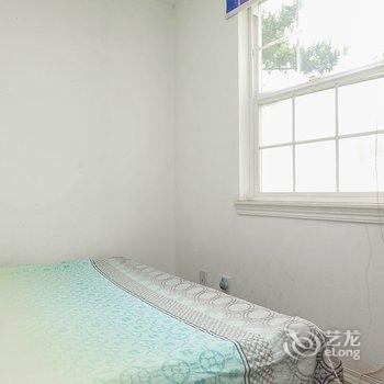 青岛蓝凤凰·金沙滩房车露营地酒店提供图片