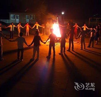 青岛蓝凤凰·金沙滩房车露营地酒店提供图片