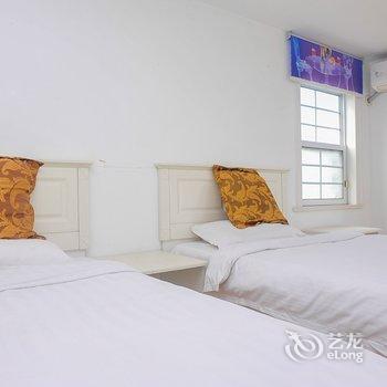 青岛蓝凤凰·金沙滩房车露营地酒店提供图片