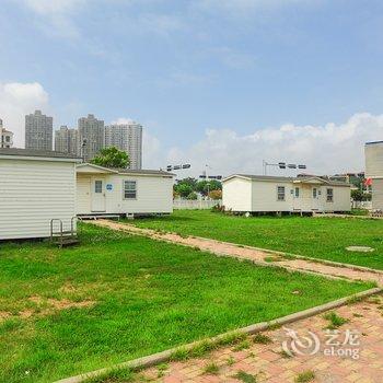 青岛蓝凤凰·金沙滩房车露营地酒店提供图片
