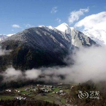 德钦聚缘小屋观景客栈酒店提供图片