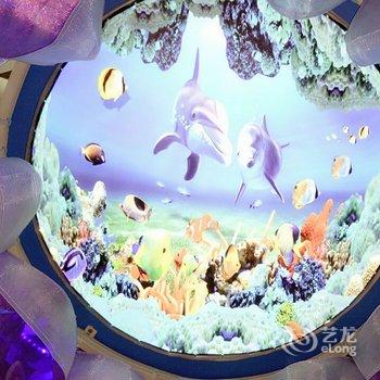 阜阳海豚恋主题酒店颖上店酒店提供图片