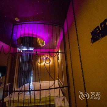 石家庄恋尚睡吧主题酒店酒店提供图片