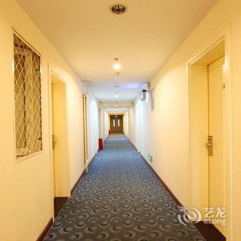 双鑫快捷酒店(潍坊中百大厦店)酒店提供图片