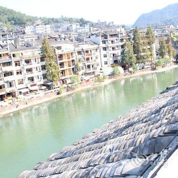 凤凰清波楼客栈酒店提供图片