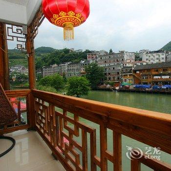 凤凰清波楼客栈酒店提供图片