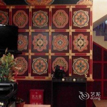 香格里拉福来登藏式特色酒店酒店提供图片