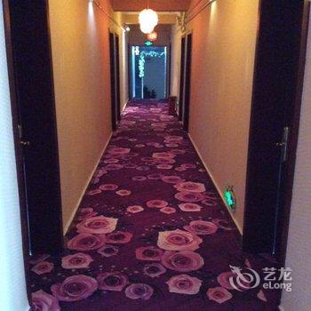 蒙自瑞家100主题酒店酒店提供图片