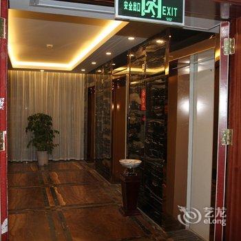 好莱斯登酒店(成都火车东站成渝立交地铁站店)酒店提供图片