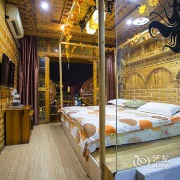 凤凰兄弟人家吊脚楼客栈(旗舰店)酒店提供图片