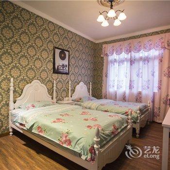 凤凰兄弟人家吊脚楼客栈(旗舰店)酒店提供图片