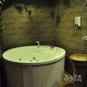 湖州乐港主题宾馆酒店提供图片