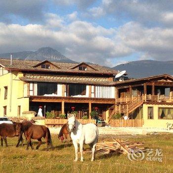 香格里拉香阁源上居度假美宿酒店提供图片