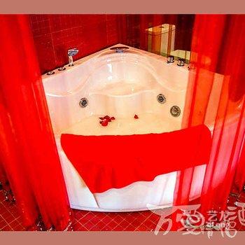 万爱情侣主题酒店(昆明汇都店)酒店提供图片