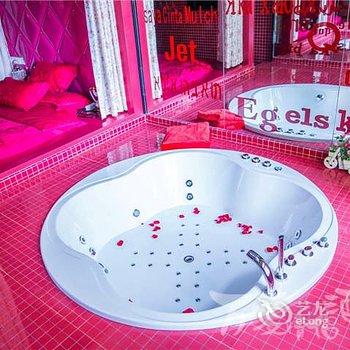 万爱情侣主题酒店(昆明汇都店)酒店提供图片