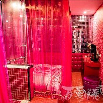万爱情侣主题酒店(昆明汇都店)酒店提供图片