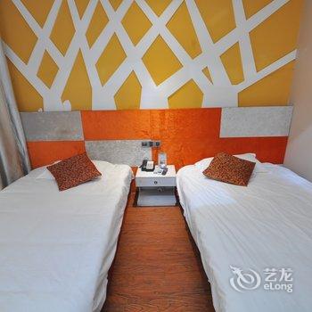 凤凰山庄美景主题宾馆酒店提供图片