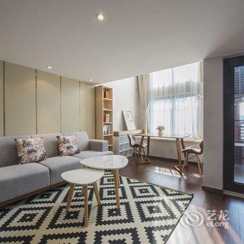 世季假日服务公寓(上海国际旅游度假区张江店)(原新国际博览中心张江店)酒店提供图片