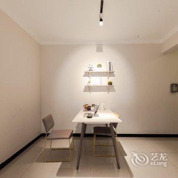 斑斓酒店大雁塔曲江南湖店酒店提供图片