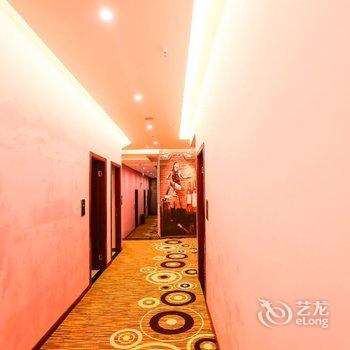 自贡荣县浪漫情侣主题酒店酒店提供图片