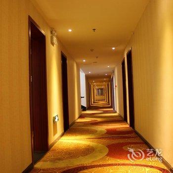 西峡爱家时尚酒店(原皇家花园酒店)酒店提供图片
