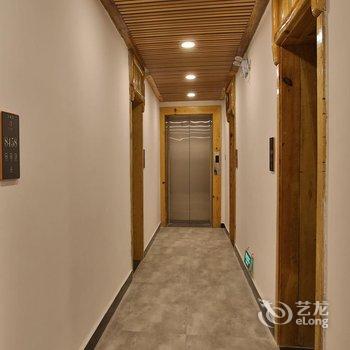 张家界虫二客栈酒店提供图片