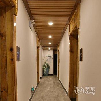 张家界虫二客栈酒店提供图片