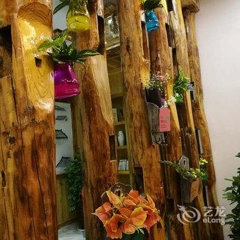 张家界虫二客栈酒店提供图片