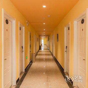 乐8连锁酒店(蚌埠义乌商贸城店)酒店提供图片