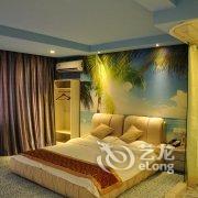 东港派品主题宾馆酒店提供图片