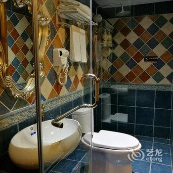 凤凰花时间江景客栈酒店提供图片