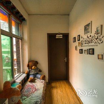 拉萨鲁萨青年客栈酒店提供图片
