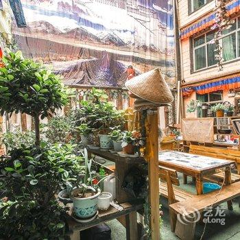 拉萨鲁萨青年客栈酒店提供图片
