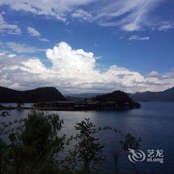 泸沽湖栖息地民族特色客栈酒店提供图片