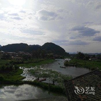 丘北普者黑荷湖居用户上传图片