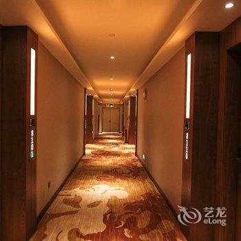 喆啡酒店(广州火车站三元里地铁站店)酒店提供图片