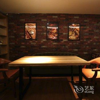 喆啡酒店(广州火车站三元里地铁站店)酒店提供图片