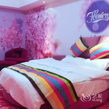 济南V爱情侣主题酒店酒店提供图片