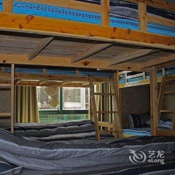 重庆想多了青年旅舍酒店提供图片