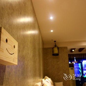 重庆想多了青年旅舍酒店提供图片