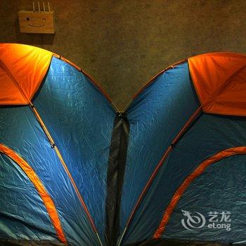 重庆想多了青年旅舍酒店提供图片