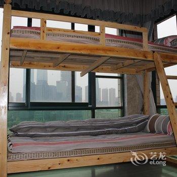 重庆想多了青年旅舍酒店提供图片
