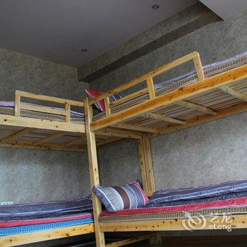 重庆想多了青年旅舍酒店提供图片