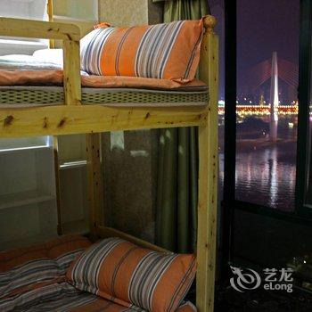 重庆想多了青年旅舍酒店提供图片