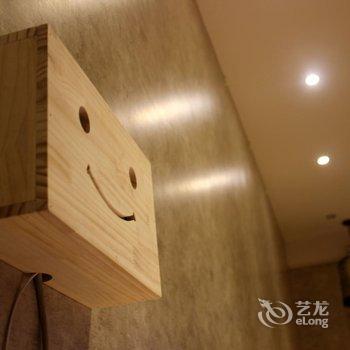 重庆想多了青年旅舍酒店提供图片