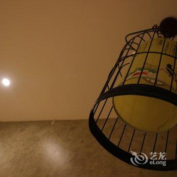 重庆想多了青年旅舍酒店提供图片