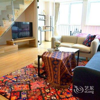 青岛溪庭loft轻奢公寓（新都心店）酒店提供图片