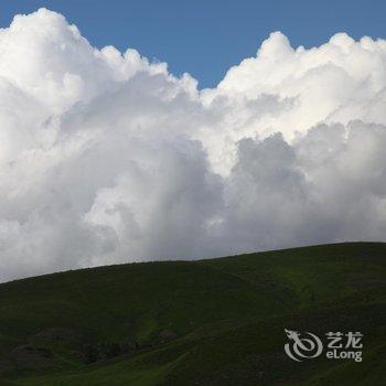 那拉提雪岭避暑山庄酒店提供图片