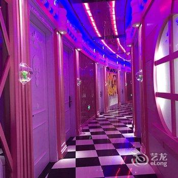 德州V秀主题酒店(小筑主题酒店店)酒店提供图片