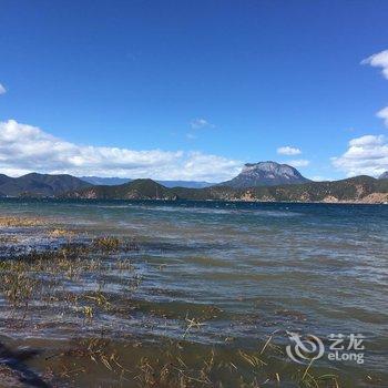 丽江泸沽湖春墅湖景客栈酒店提供图片